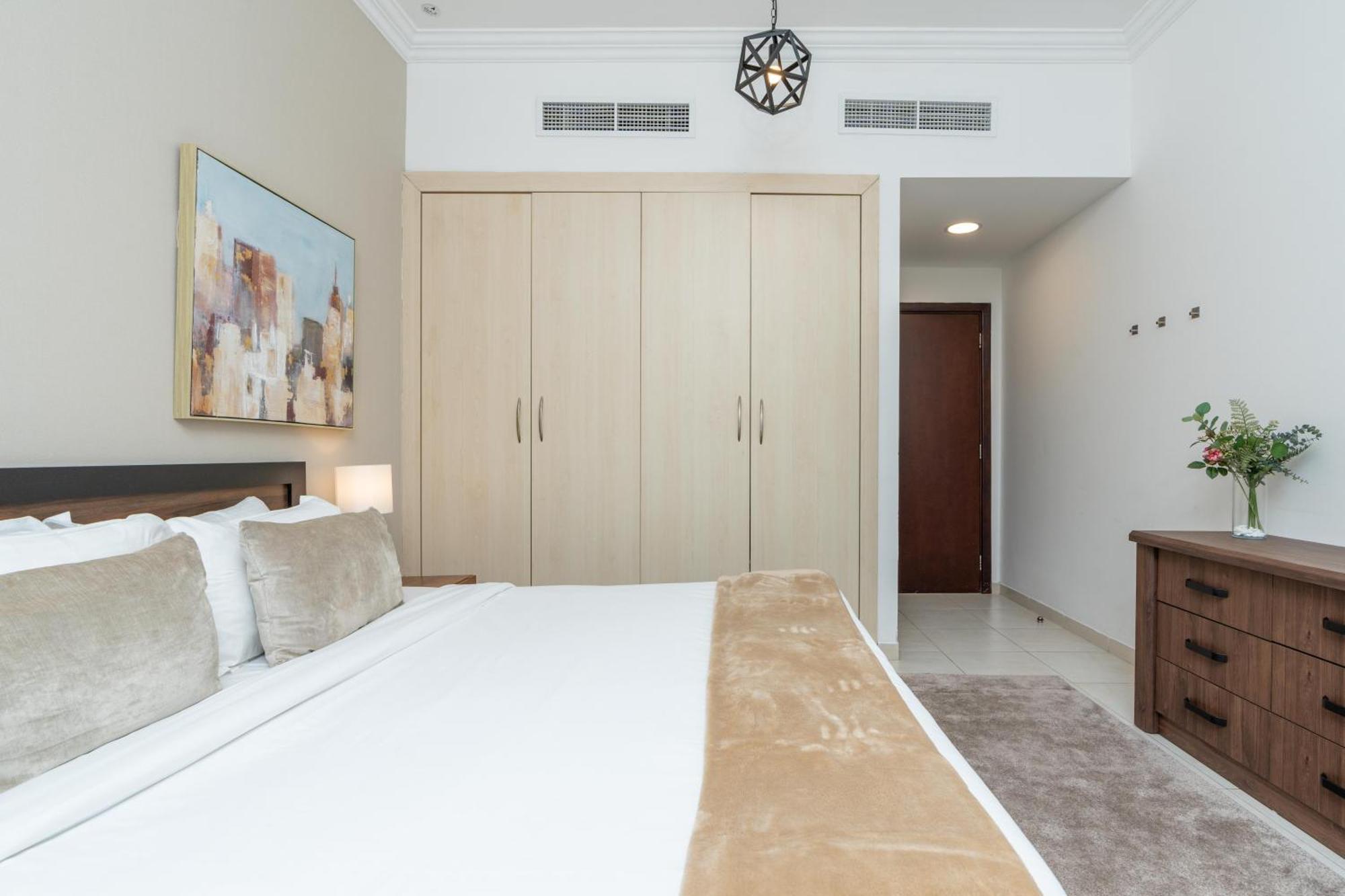 Modern 1Br Apartment In Jlt Next To Metro With City Views Dubai Esterno foto